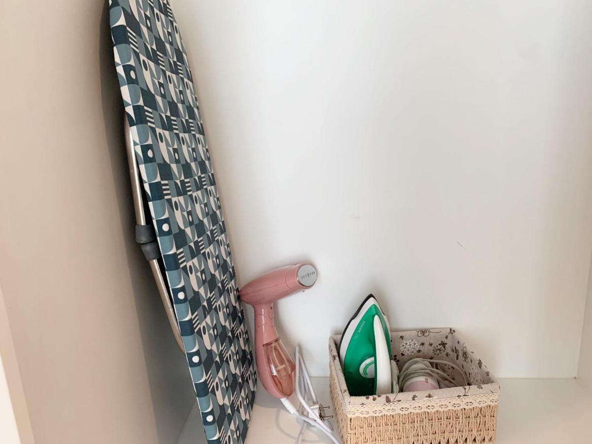 Fully Furnished 2br-privacy Balcony Opposite Landmark 81-gym & Swimming Pool TP. Hồ Chí Minh